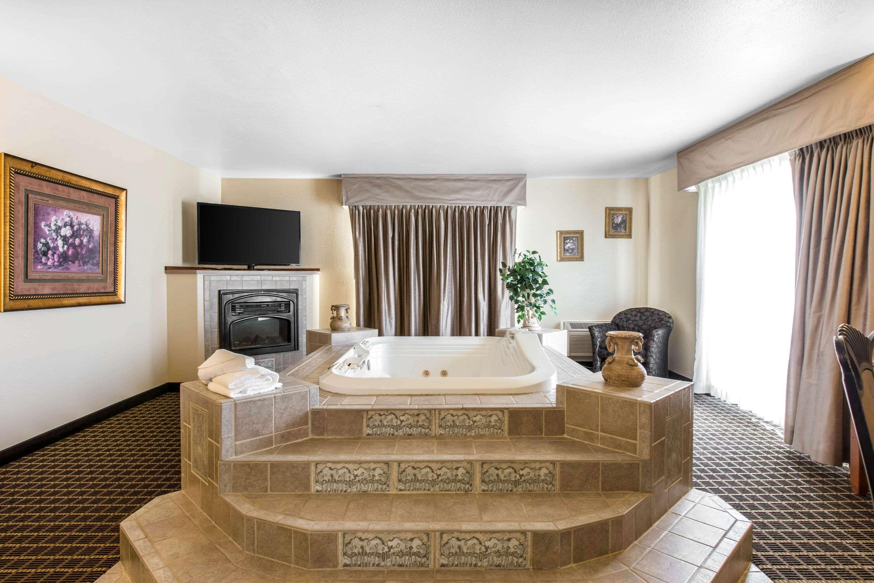Quality Inn And Suites Silverthorne - Copper Mountain Екстериор снимка