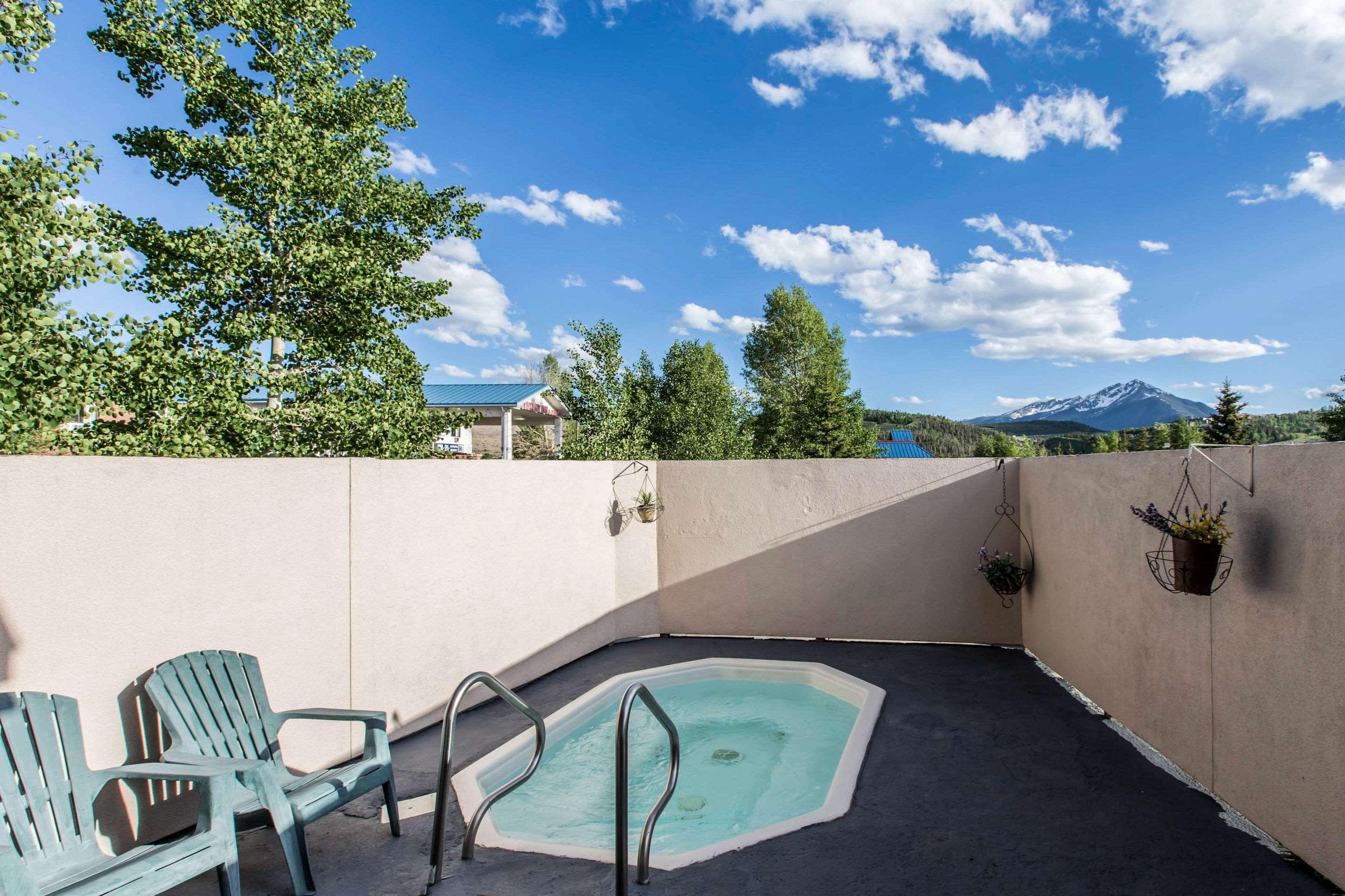Quality Inn And Suites Silverthorne - Copper Mountain Екстериор снимка